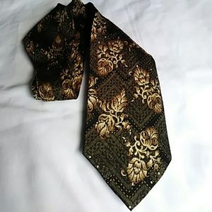 MARY McFADDEN 100% silk TIE